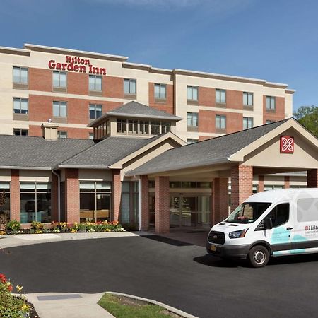 Hilton Garden Inn Stony Brook Exteriör bild